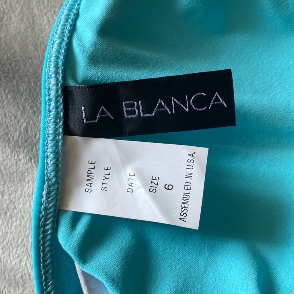 Brand new baiting suit top - Picture 3 of 3